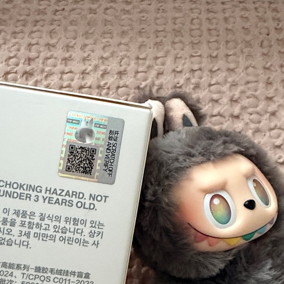 Authentic SECRET Big into Energy Labubu from PopMart-Rare Drawstring bag - Picture 10 of 11